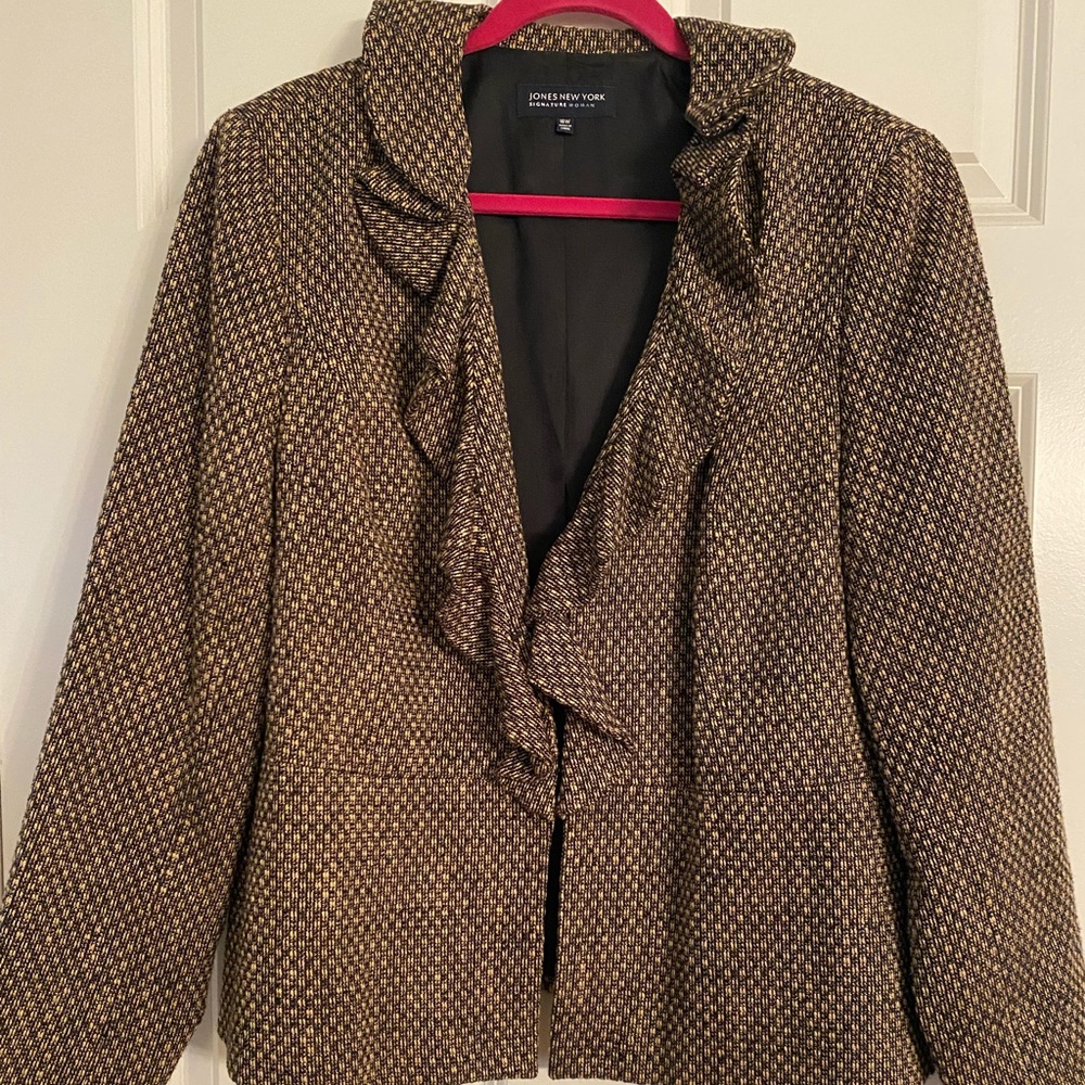 Jones New York ruffle collar tweed jacket